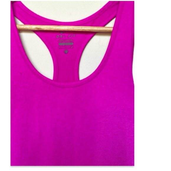 Nike Dri Fit Fuschia Pink Racerback Athletic Tank Top Size Small - Picture 2 of 3